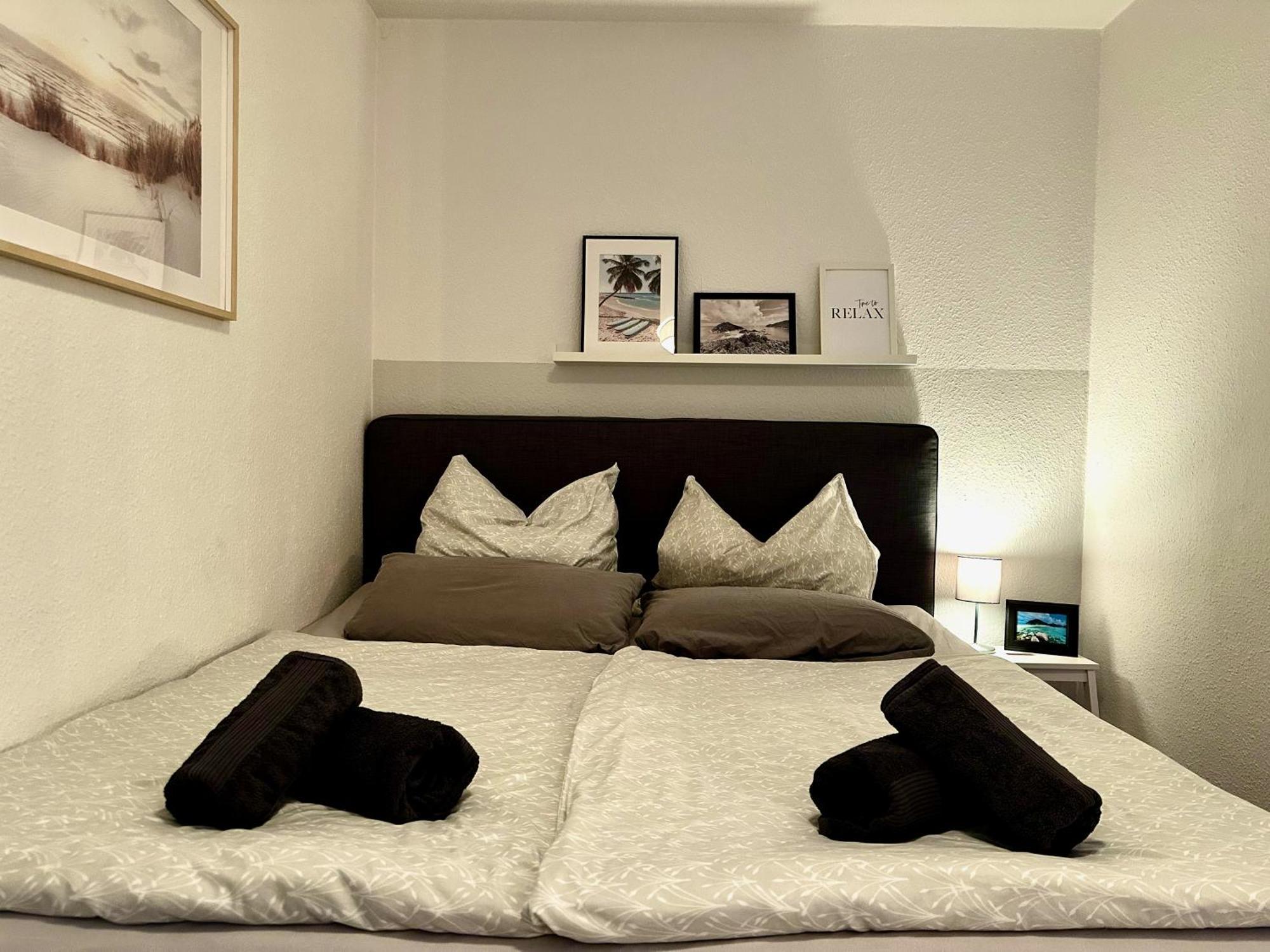 Geraeumiges 2R City-Apartment Uninaehe Mit Tv Streaming, Terrasse Magdeburg Kültér fotó